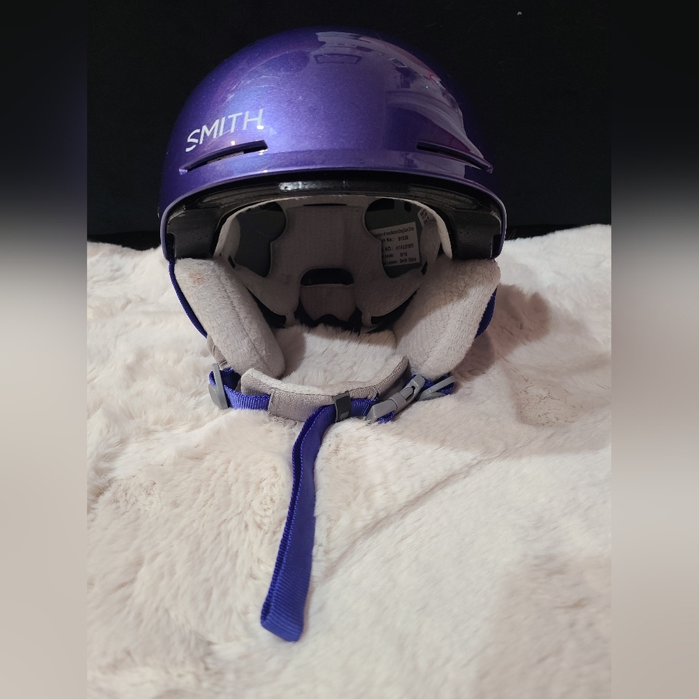 Smith Pivot Jr MIPS Little Kids Snowsports Helmet
